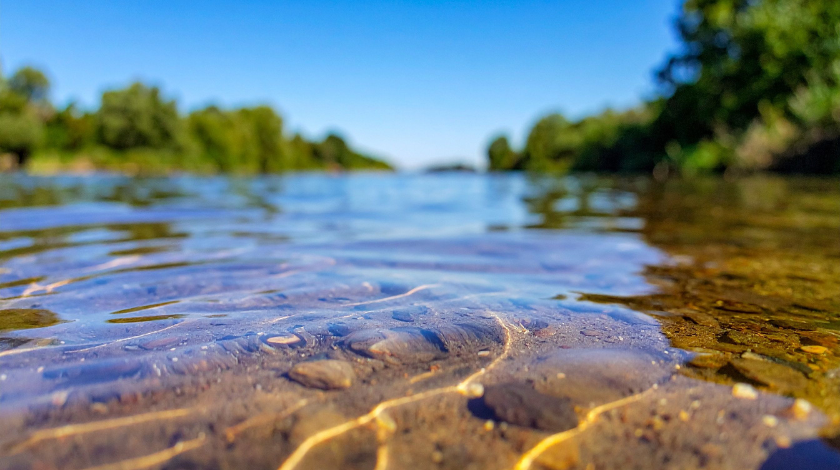 Riverbank collapse iford playing fields riverbank collapse iford playing fields